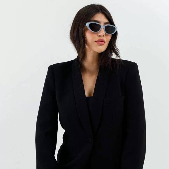 Final Price! Celine CL40220U 84A Opaline Light Blue Sunglasses - Picture 7 of 14